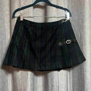 Brandy Melville plaid buckle skirt